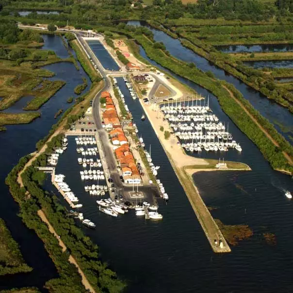 Le port d'Audenge vu du ciel